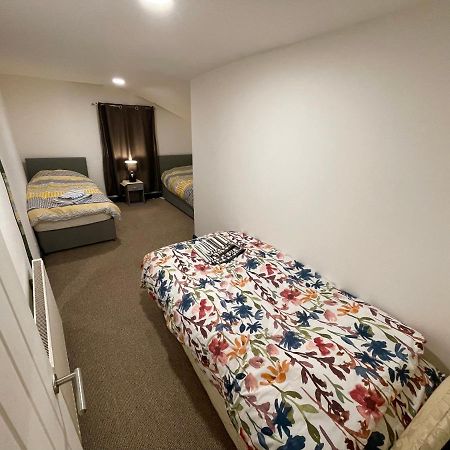 2 Bedroom Cottage Gloucester City Center Zewnętrze zdjęcie