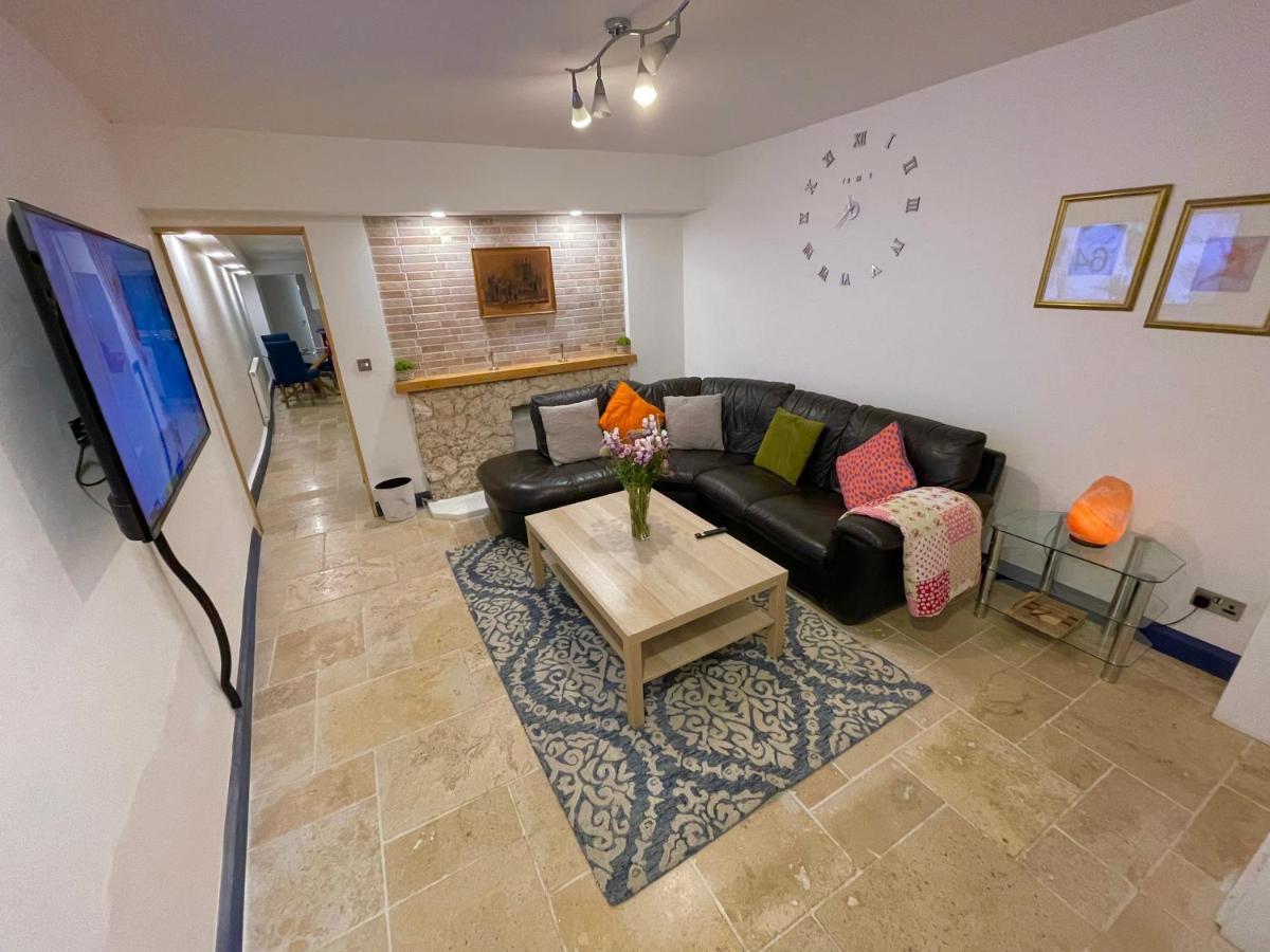 2 Bedroom Cottage Gloucester City Center Zewnętrze zdjęcie
