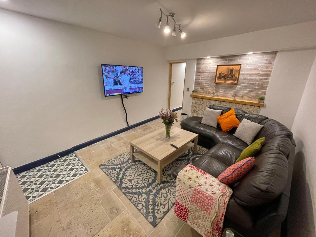 2 Bedroom Cottage Gloucester City Center Zewnętrze zdjęcie