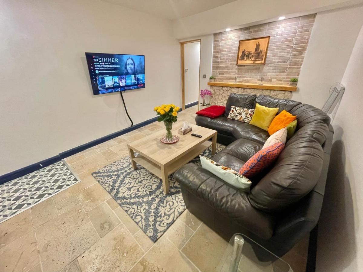 2 Bedroom Cottage Gloucester City Center Zewnętrze zdjęcie