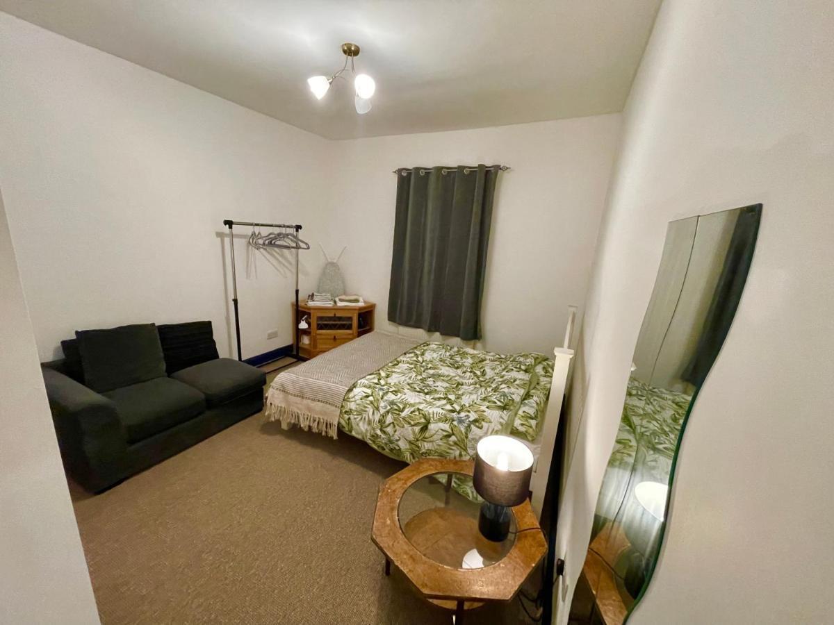 2 Bedroom Cottage Gloucester City Center Zewnętrze zdjęcie